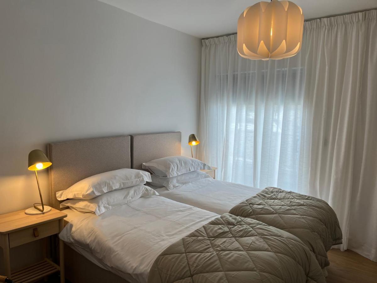 2 Bedroom Apartment Central Town Location エニスコーシー エクステリア 写真